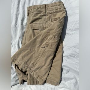 Columbia utility cargo shorts men’s 34 100% cotton color beige